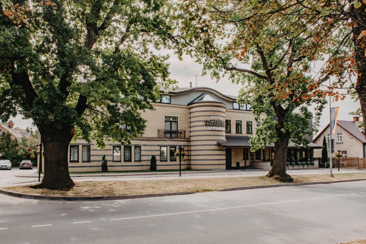 Hotel Wolmar Valmiera Exterior foto